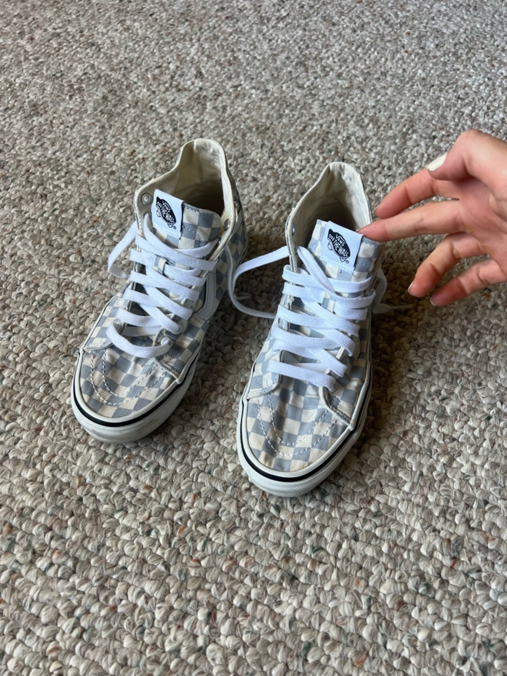 Vans Women High-Top Checkerboard Sneakers - White/Light Gray